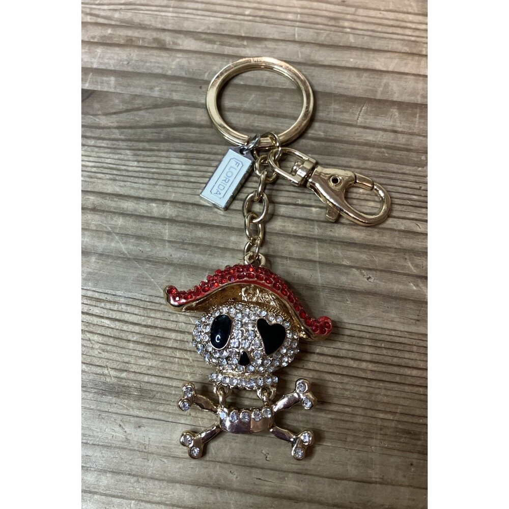 Aqua79 Pirate Skull Keychain Gold 3D Sparkling Charm Rhinestones Key Ring FLA